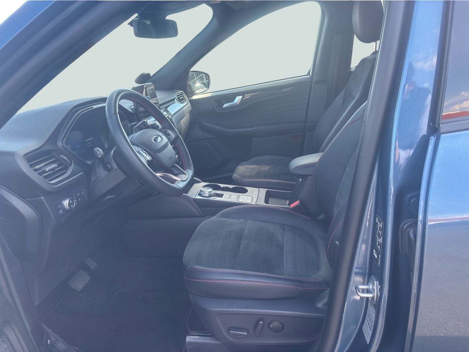 Billede af Ford Kuga 2,5 Plugin-hybrid ST-Line X CVT 225HK 5d Trinl. Gear