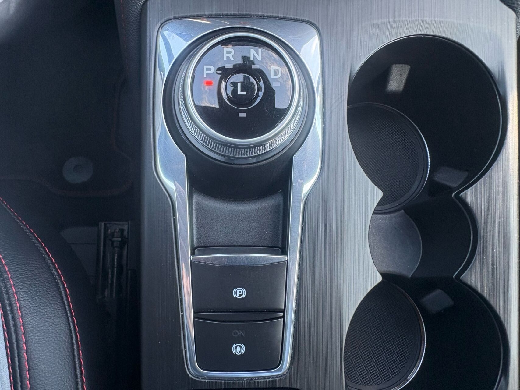 Billede af Ford Kuga 2,5 Plugin-hybrid ST-Line X CVT 225HK 5d Trinl. Gear