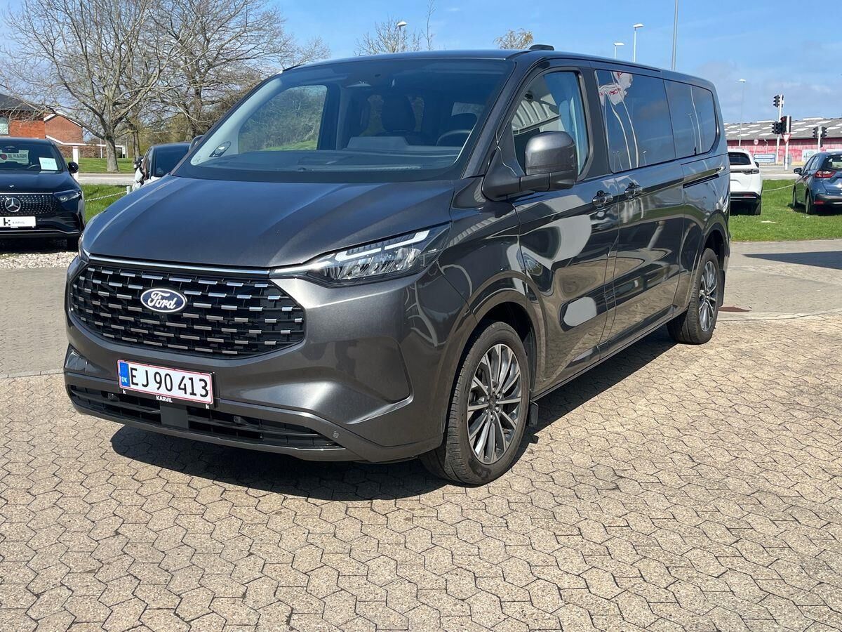 Billede af Ford Tourneo Custom 340 L2H1 2,5 Plugin-hybrid Titanium X CVT 233HK Aut.