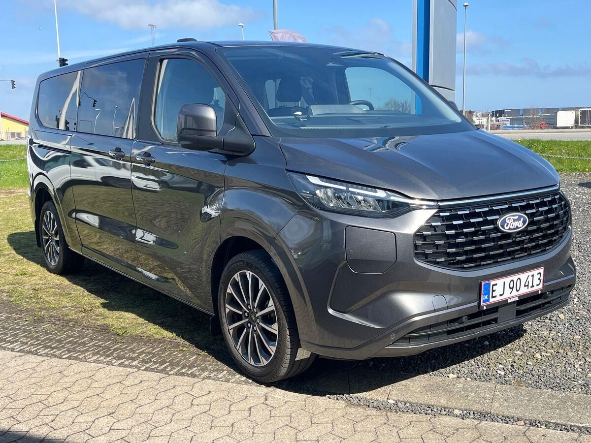 Billede af Ford Tourneo Custom 340 L2H1 2,5 Plugin-hybrid Titanium X CVT 233HK Aut.