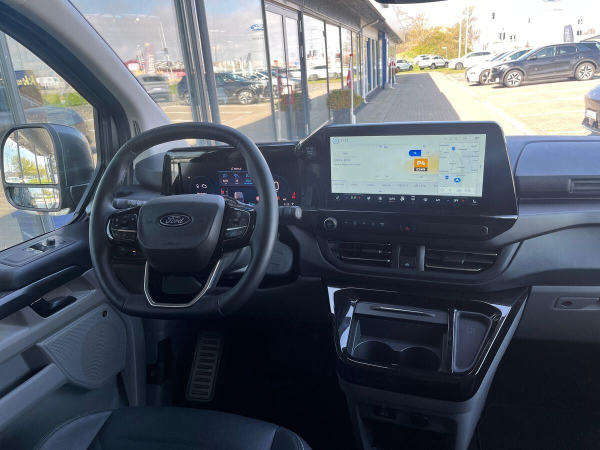 Billede af Ford Tourneo Custom 340 L2H1 2,5 Plugin-hybrid Titanium X CVT 233HK Aut.