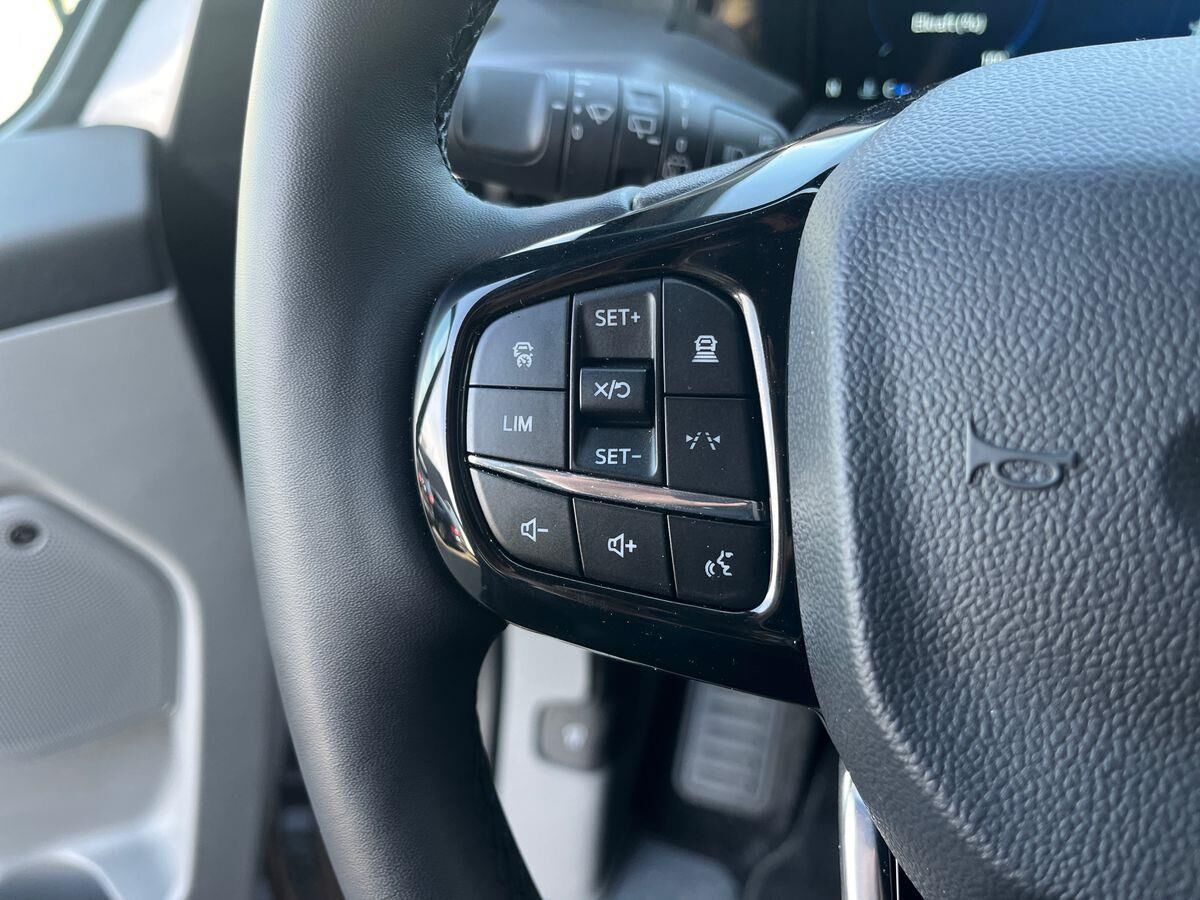 Billede af Ford Tourneo Custom 340 L2H1 2,5 Plugin-hybrid Titanium X CVT 233HK Aut.