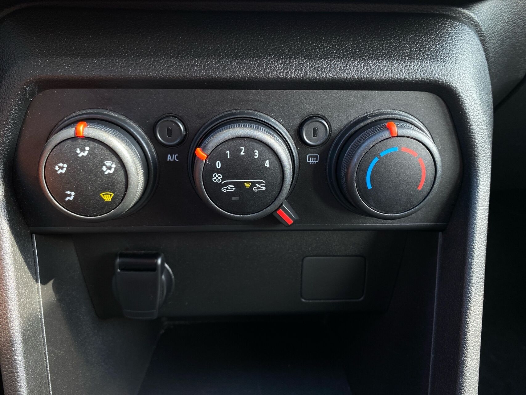 Billede af Dacia Sandero 1,0 Tce Essential 90HK 5d 6g