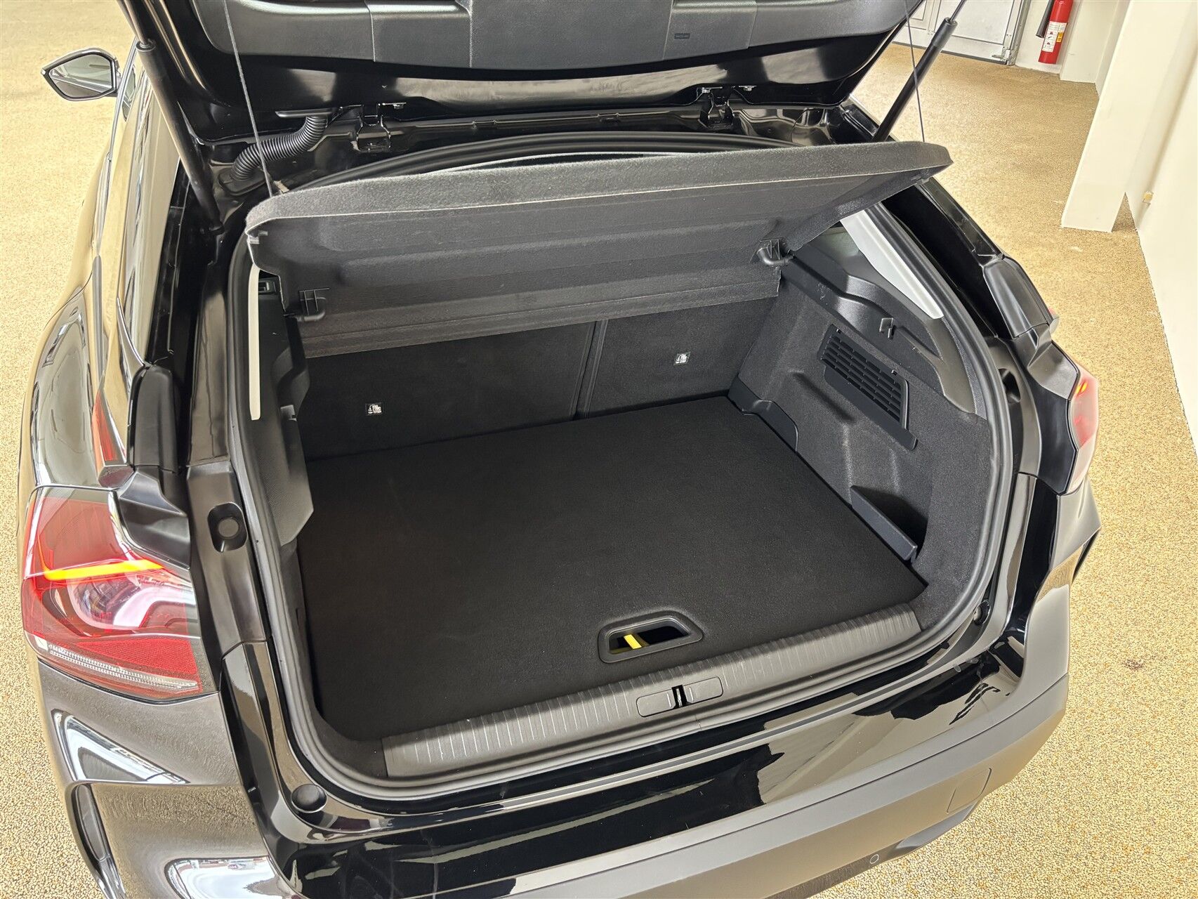 Billede af Citroën e-C4 EL Iconic 136HK 5d Aut.