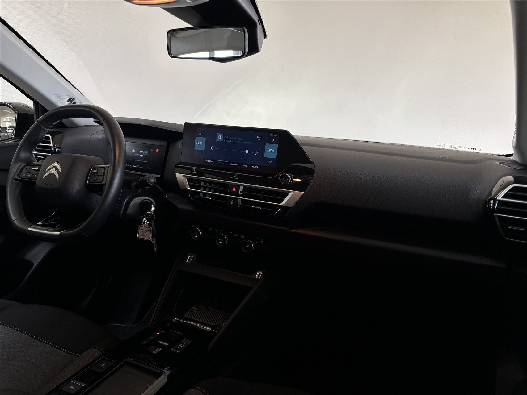 Billede af Citroën e-C4 EL Iconic 136HK 5d Aut.