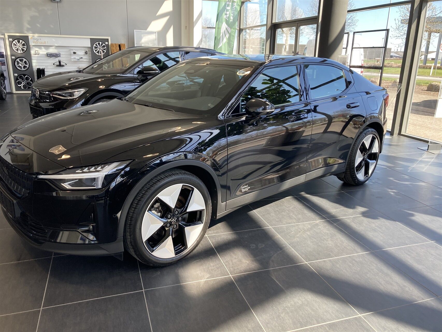 Billede af Polestar 2 EL Long range Single motor Plus 231HK 5d Aut.