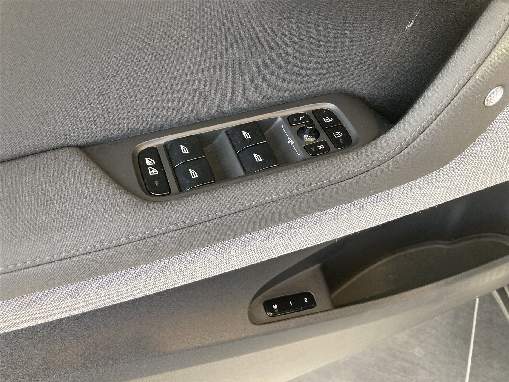 Billede af Polestar 2 EL Long range Single motor Plus 231HK 5d Aut.