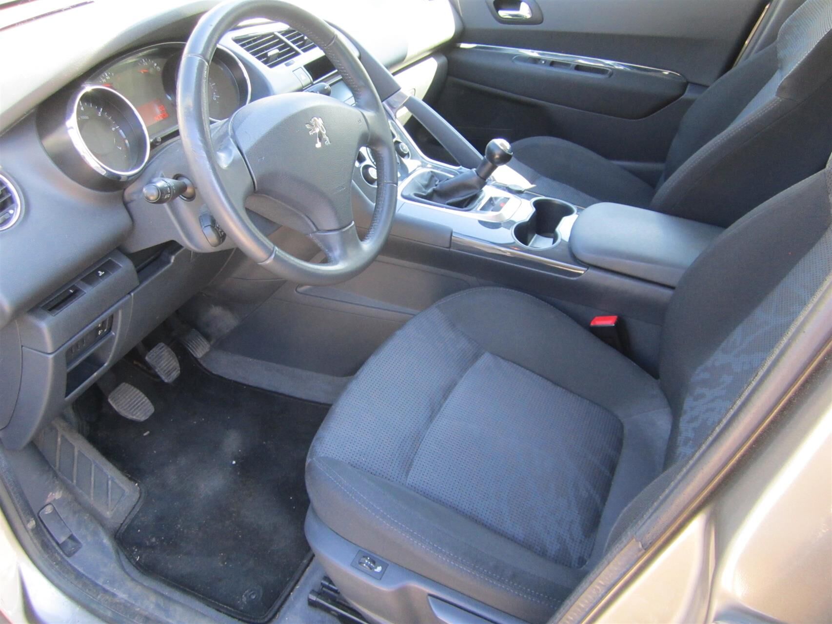 Billede af Peugeot 3008 1,6 Premium 120HK 5d