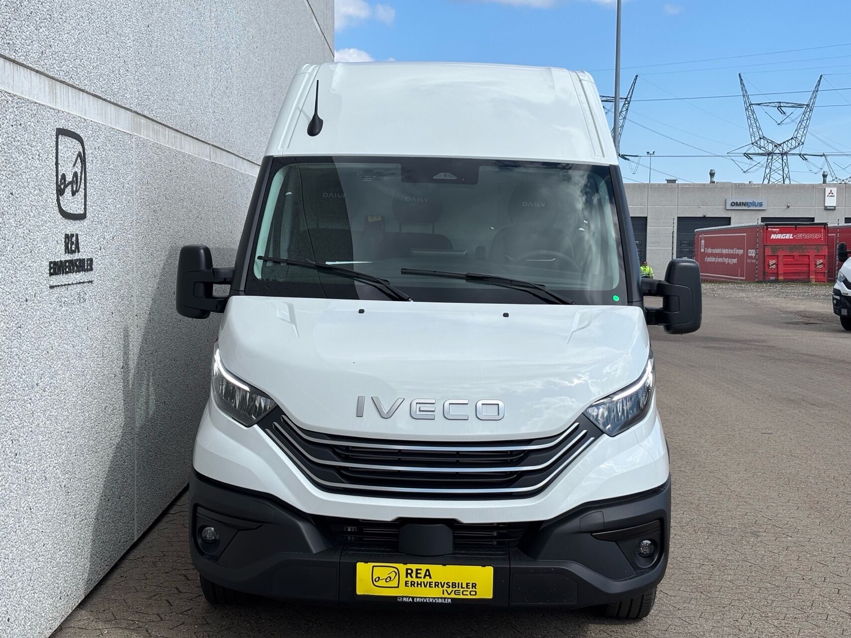 Billede af Iveco Daily 35S18 12m3 3,0 D Hi-Matic 176HK Van 8g Aut.