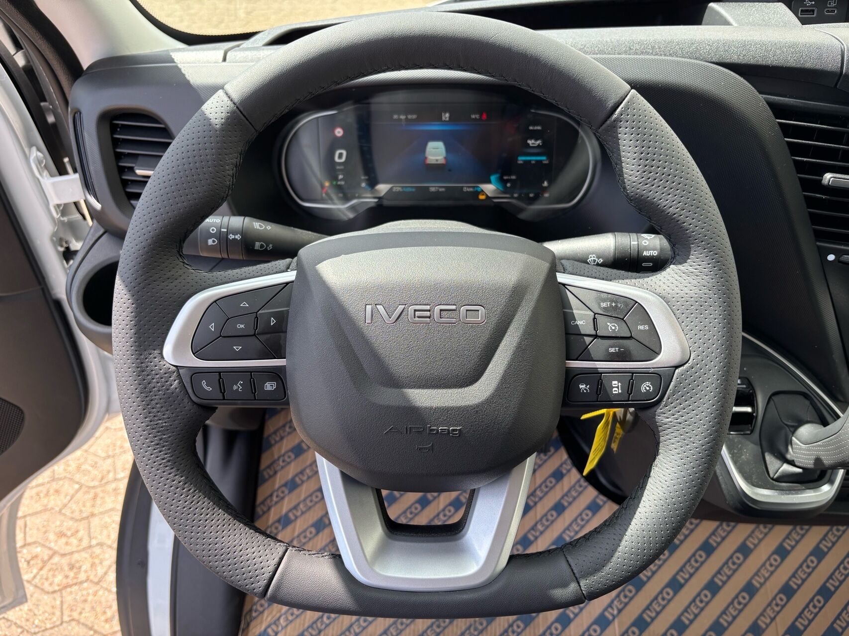 Billede af Iveco Daily 35S18 12m3 3,0 D Hi-Matic 176HK Van 8g Aut.