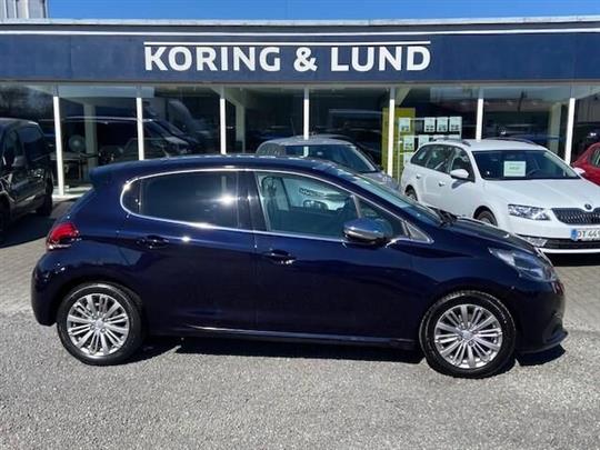 Peugeot 208 1,6 BlueHDi Desire Sky 100HK 5d