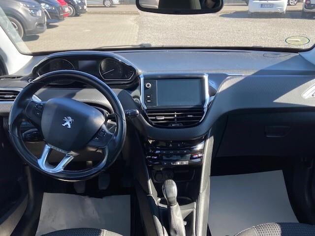 Billede af Peugeot 208 1,6 BlueHDi Desire Sky 100HK 5d