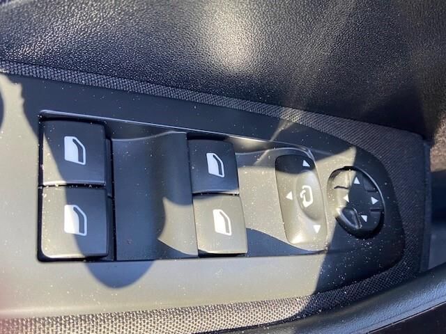 Billede af Peugeot 208 1,6 BlueHDi Desire Sky 100HK 5d