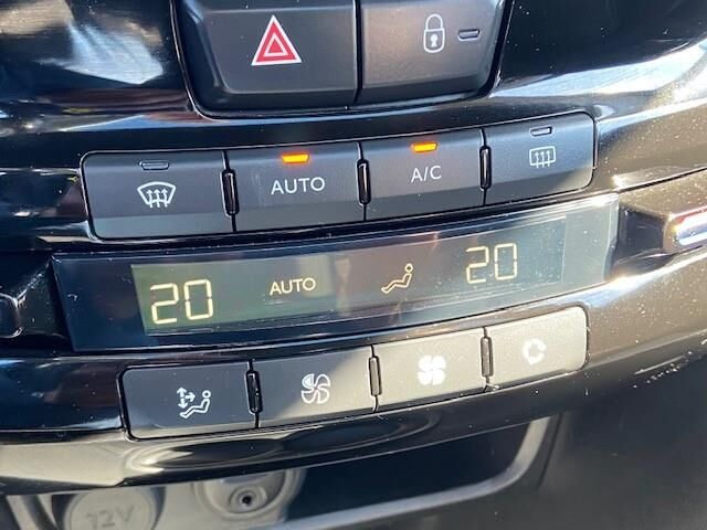 Billede af Peugeot 208 1,6 BlueHDi Desire Sky 100HK 5d