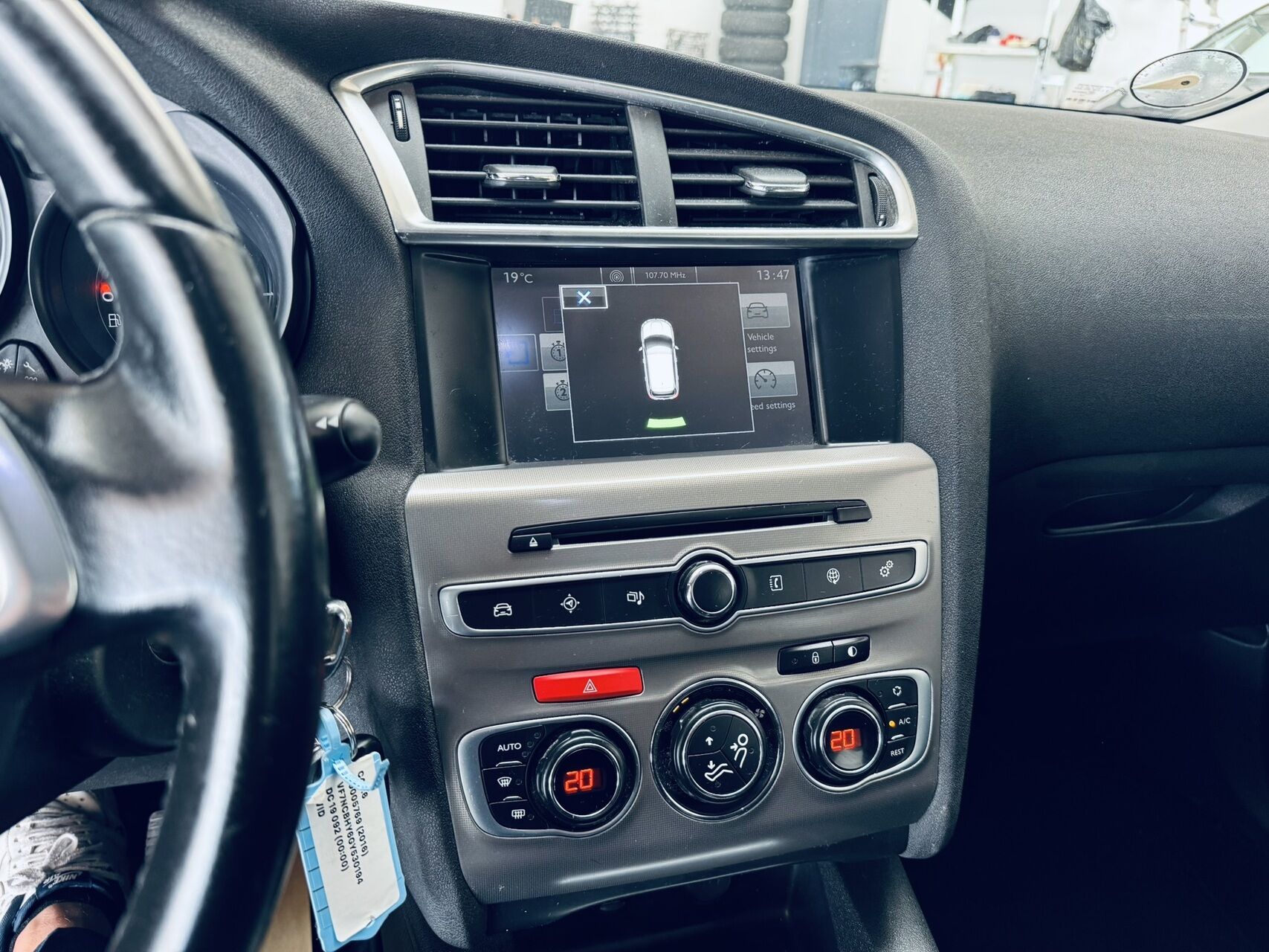 Billede af Citroën C4 1,6 Blue HDi Feel Complet start/stop 100HK 5d