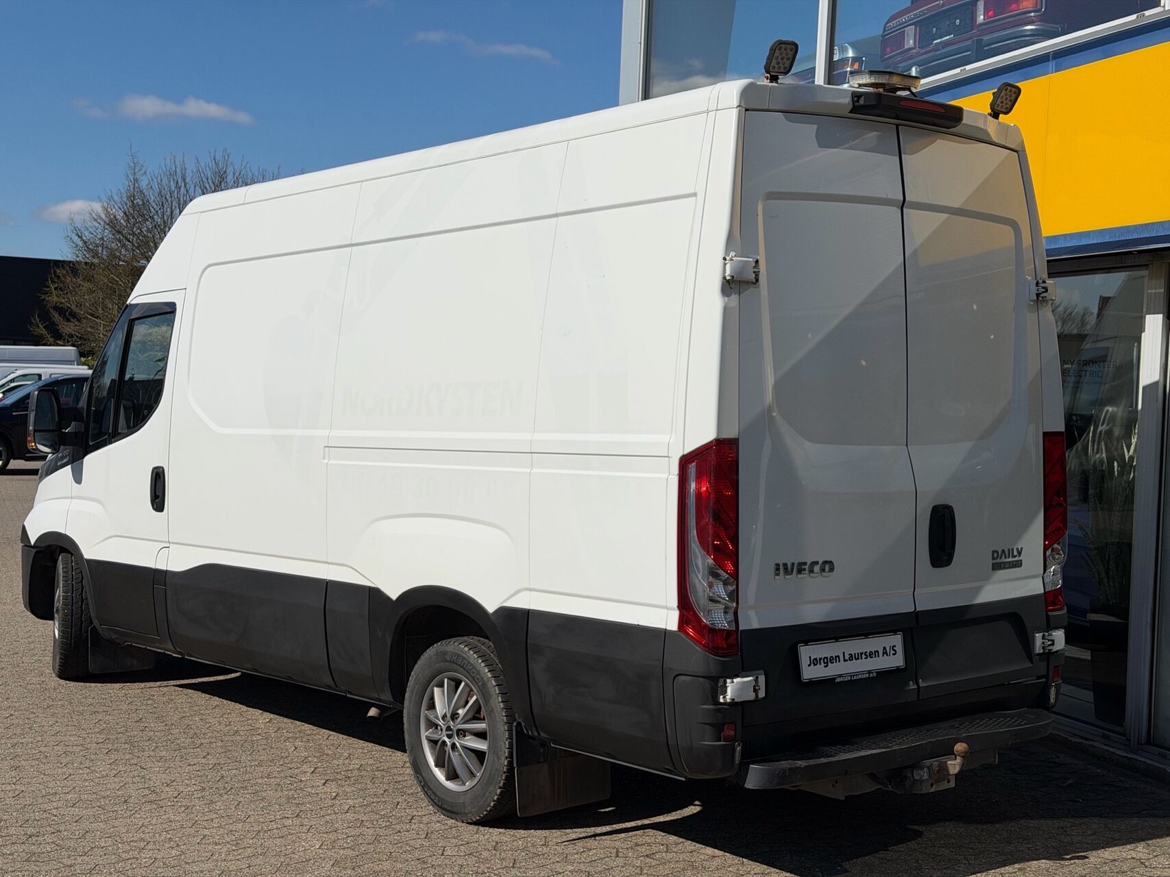 Billede af Iveco Daily 35S18 12m3 3,0 D 180HK Van 8g Aut.