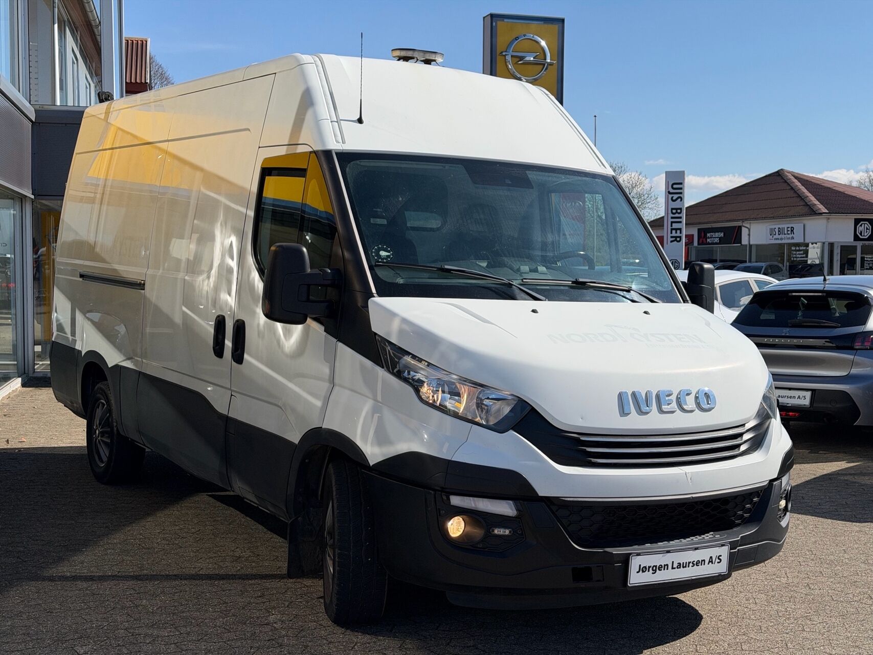 Billede af Iveco Daily 35S18 12m3 3,0 D 180HK Van 8g Aut.