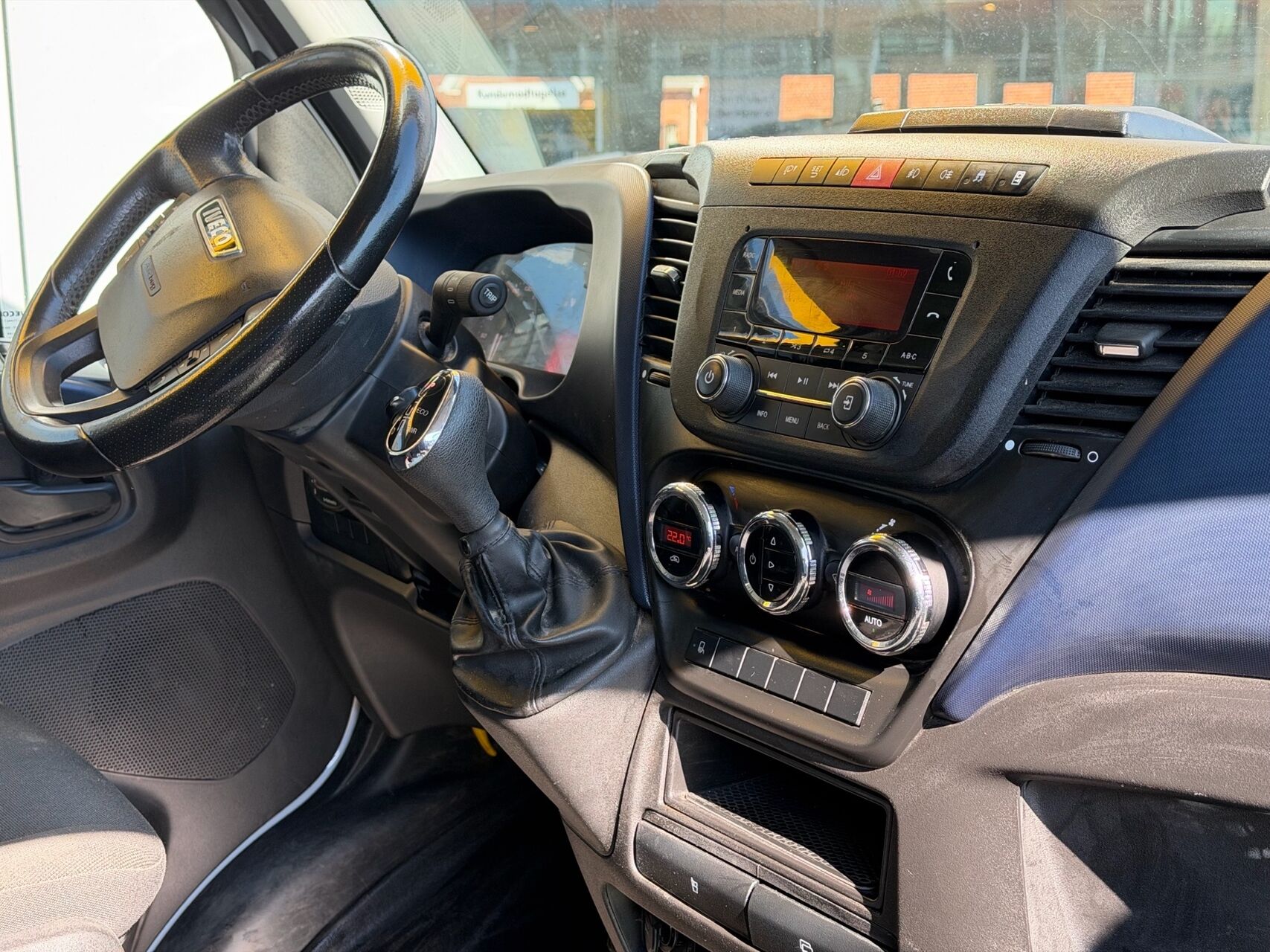 Billede af Iveco Daily 35S18 12m3 3,0 D 180HK Van 8g Aut.