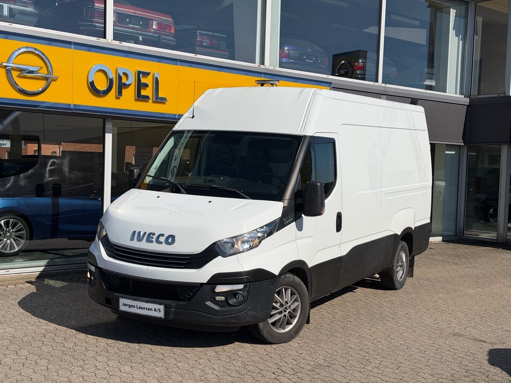 Billede af Iveco Daily 35S18 12m3 3,0 D 180HK Van 8g Aut.
