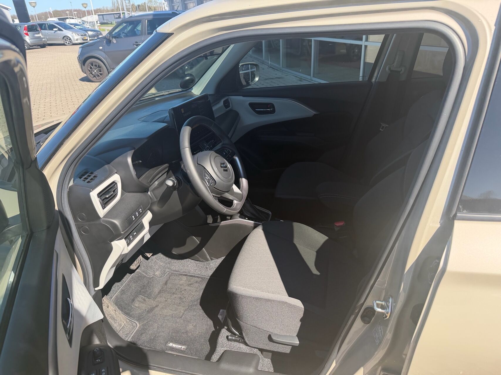 Billede af Suzuki Swift 1,2 Desire CVT 82HK 5d Aut.