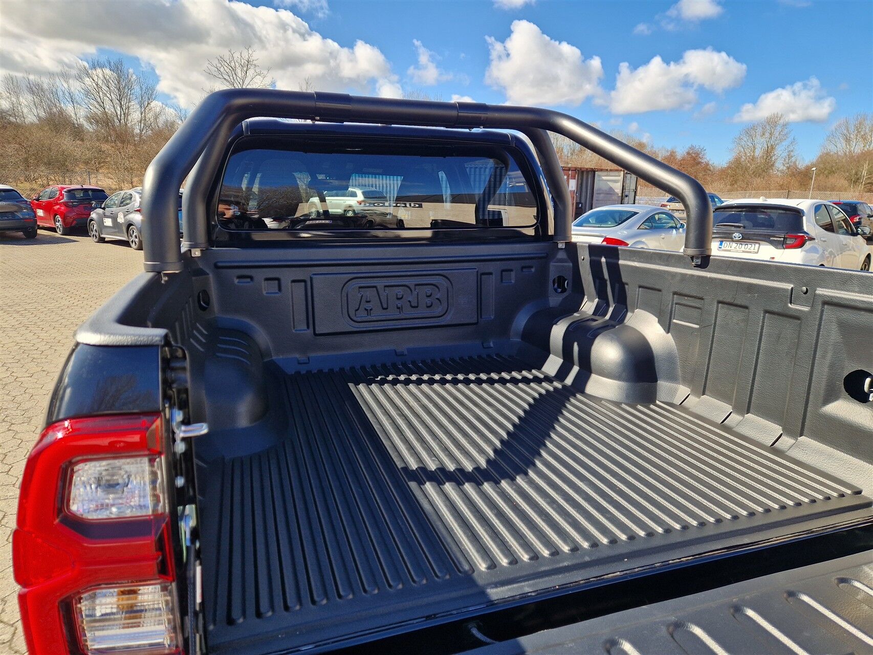 Billede af Toyota HiLux 2.8 diesel MHEV 204hk Double Cab AWD aut. gear T4 Invincible