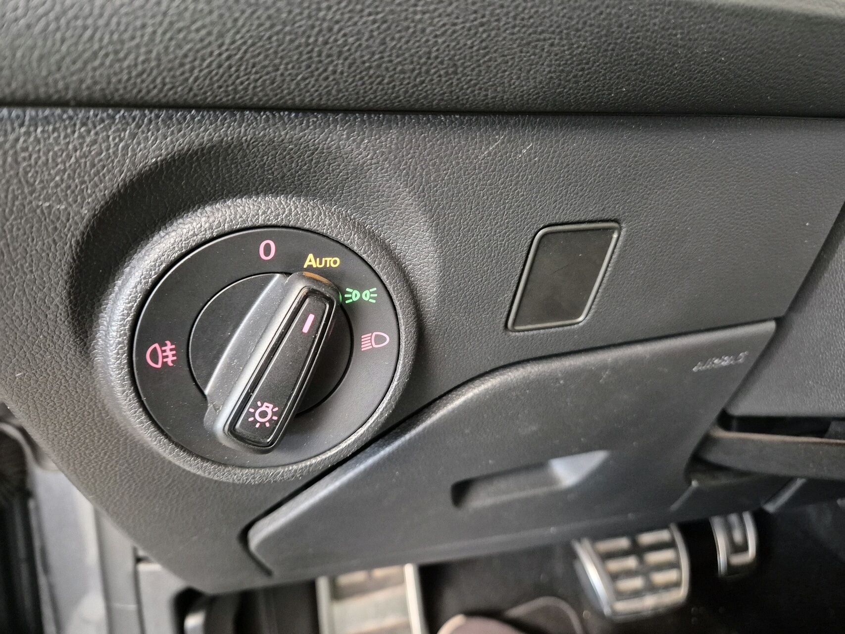 Billede af Seat Leon 2,0 TSI Cupra Start/Stop DSG 280HK 5d 6g Aut.