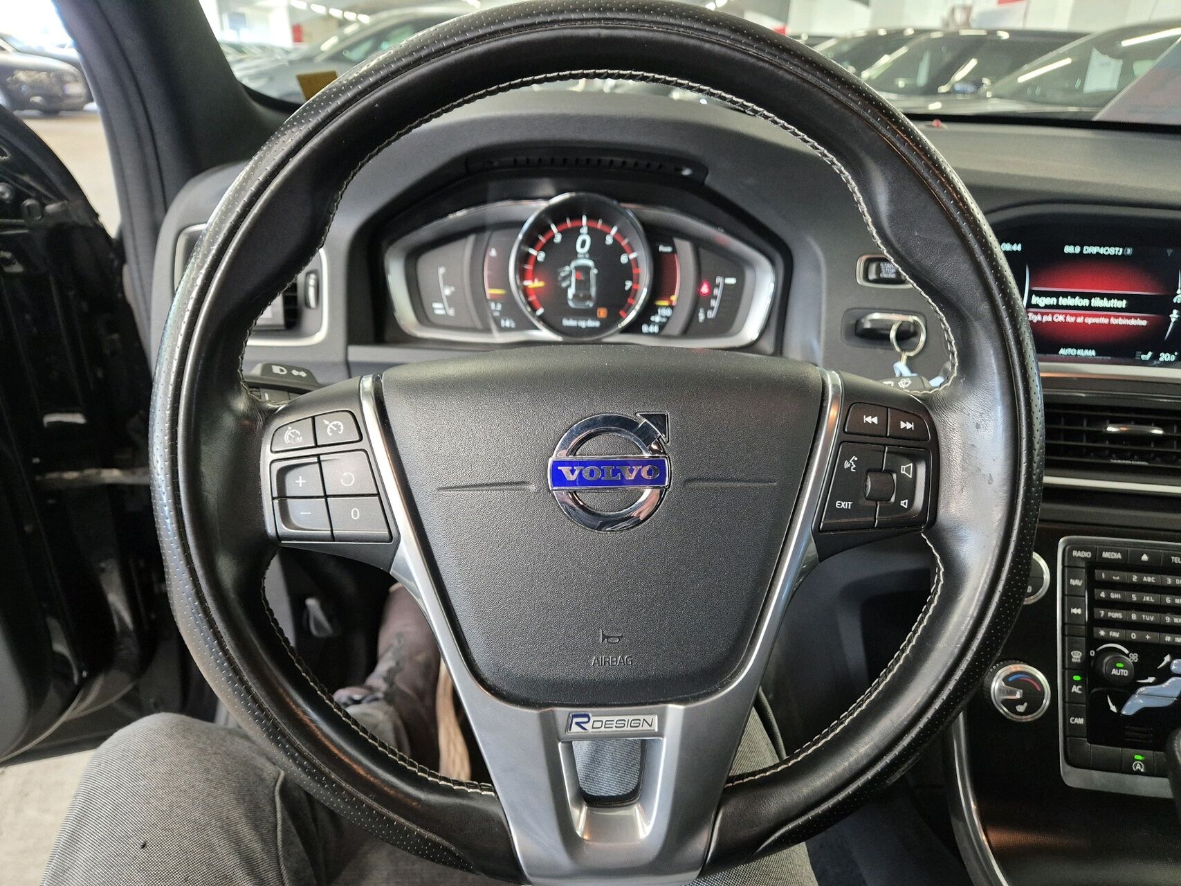 Billede af Volvo V60 2,0 T4 R-design 190HK Stc 6g Aut.