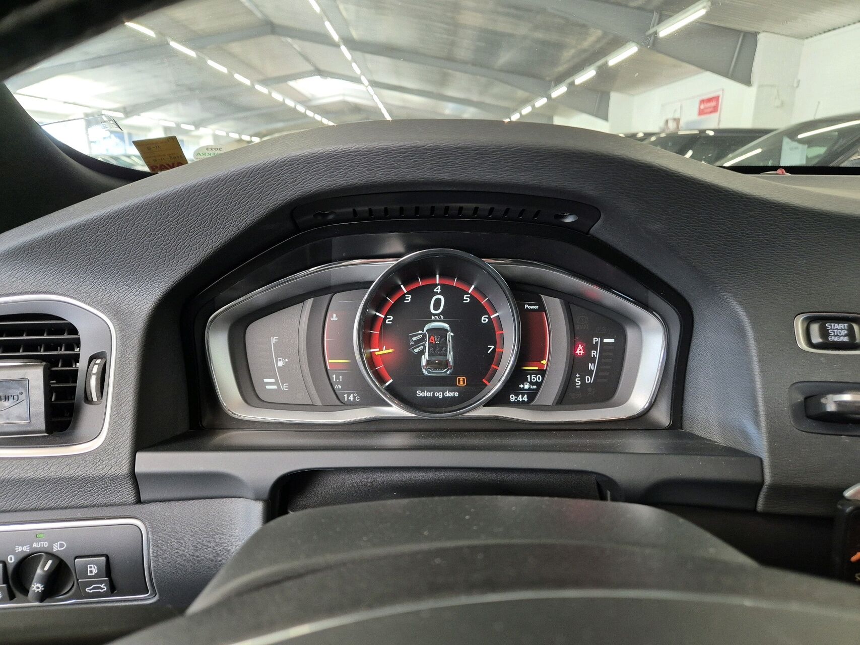 Billede af Volvo V60 2,0 T4 R-design 190HK Stc 6g Aut.