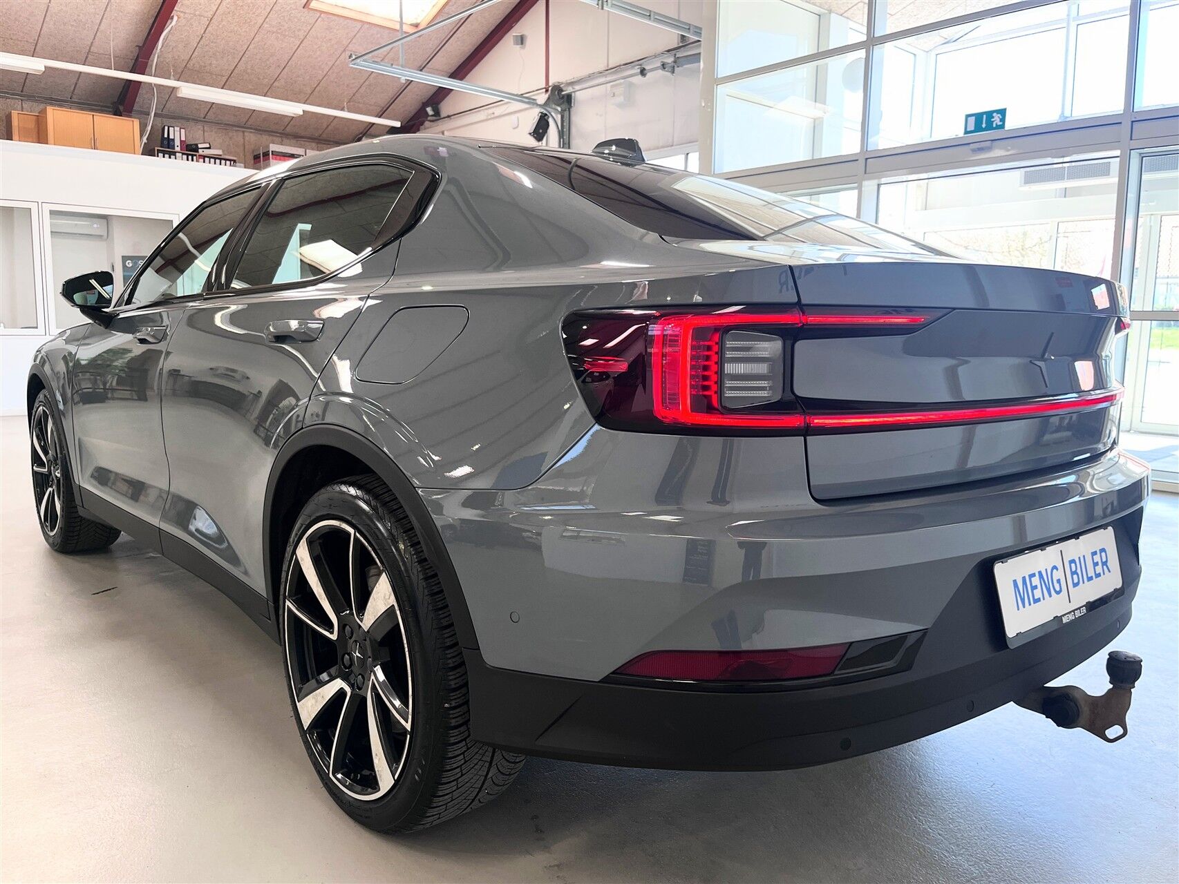 Billede af Polestar 2 EL Intro Dual motor AWD 408HK 5d Aut.