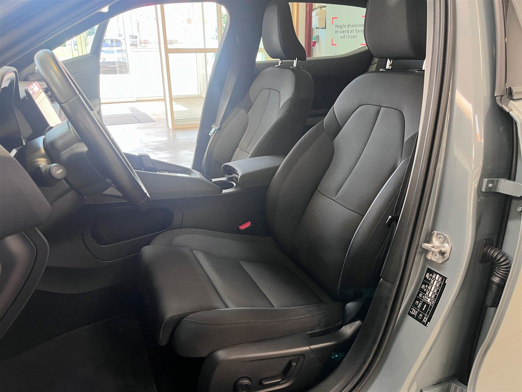 Billede af Polestar 2 EL Intro Dual motor AWD 408HK 5d Aut.