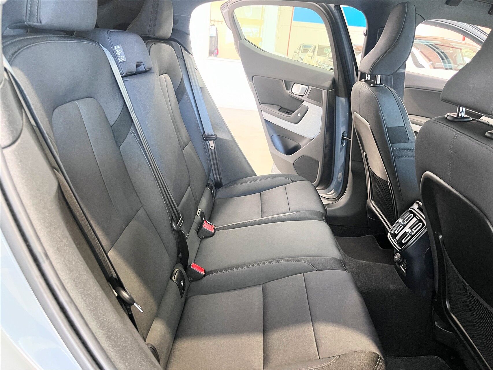 Billede af Polestar 2 EL Intro Dual motor AWD 408HK 5d Aut.