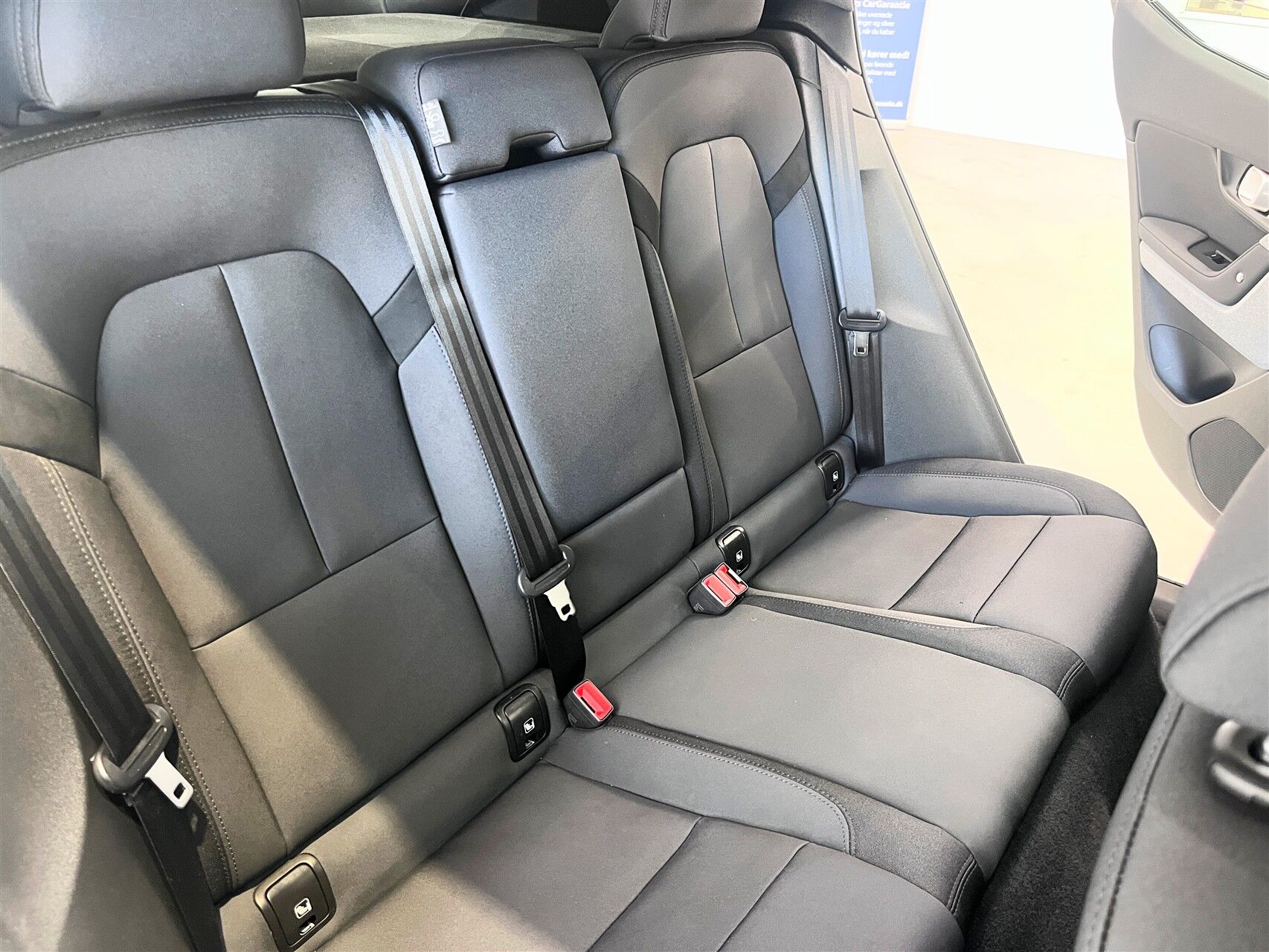 Billede af Polestar 2 EL Intro Dual motor AWD 408HK 5d Aut.