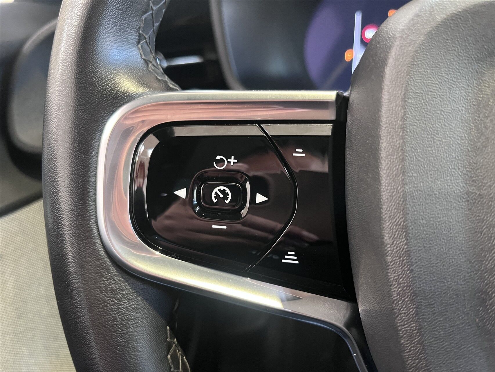 Billede af Polestar 2 EL Intro Dual motor AWD 408HK 5d Aut.