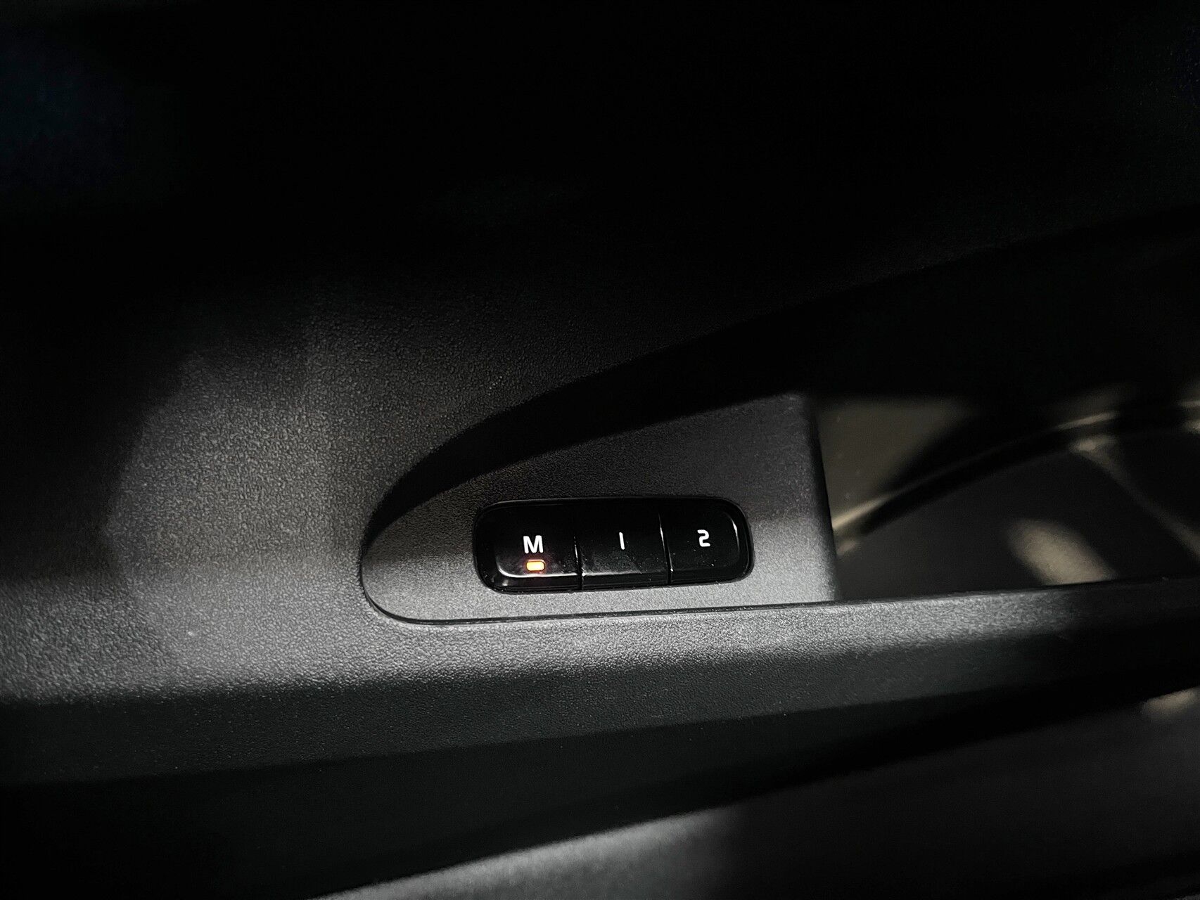 Billede af Polestar 2 EL Intro Dual motor AWD 408HK 5d Aut.