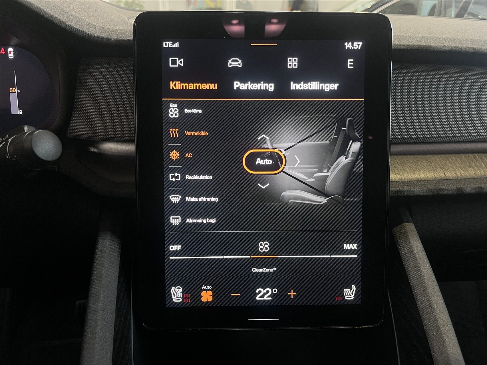 Billede af Polestar 2 EL Intro Dual motor AWD 408HK 5d Aut.