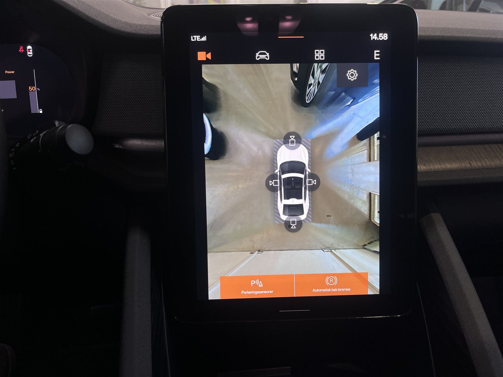 Billede af Polestar 2 EL Intro Dual motor AWD 408HK 5d Aut.