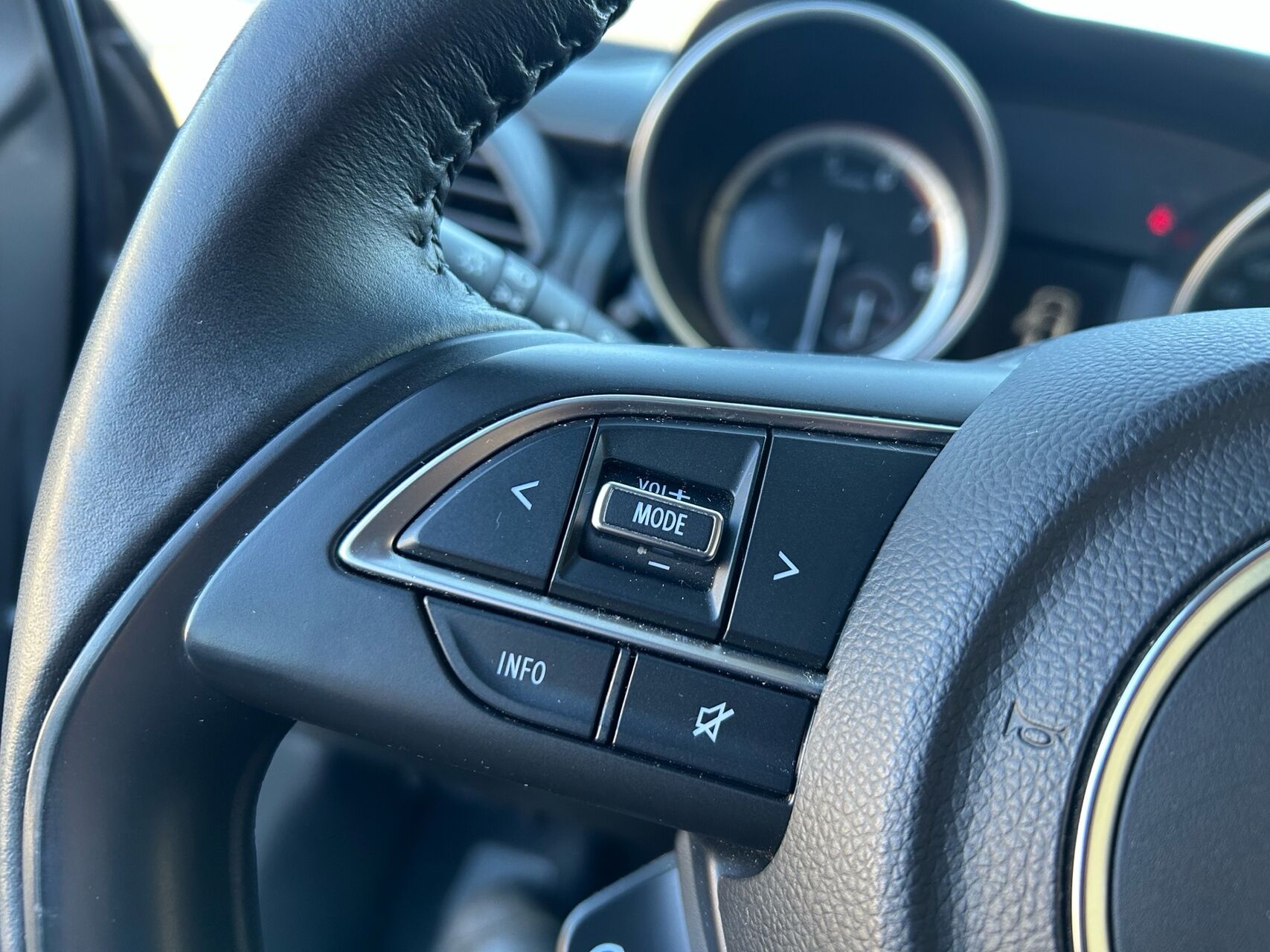 Billede af Suzuki Swift 1,2 Dualjet  Mild hybrid Club AEB 83HK 5d