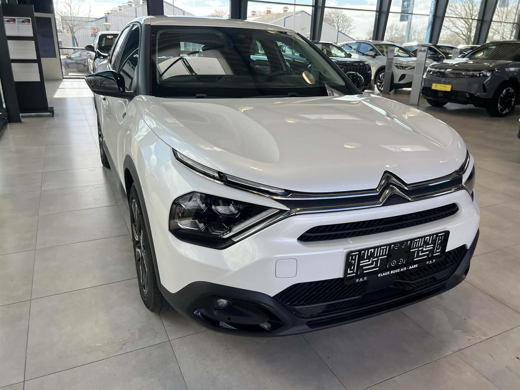 Billede af Citroën e-C4 EL Shine Ltd. 136HK 5d Aut.