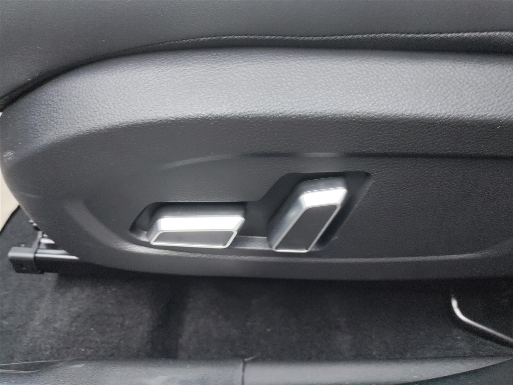 Billede af Navor E5 1,5 Plugin-hybrid Rock E-CVT 218HK 5d Aut.