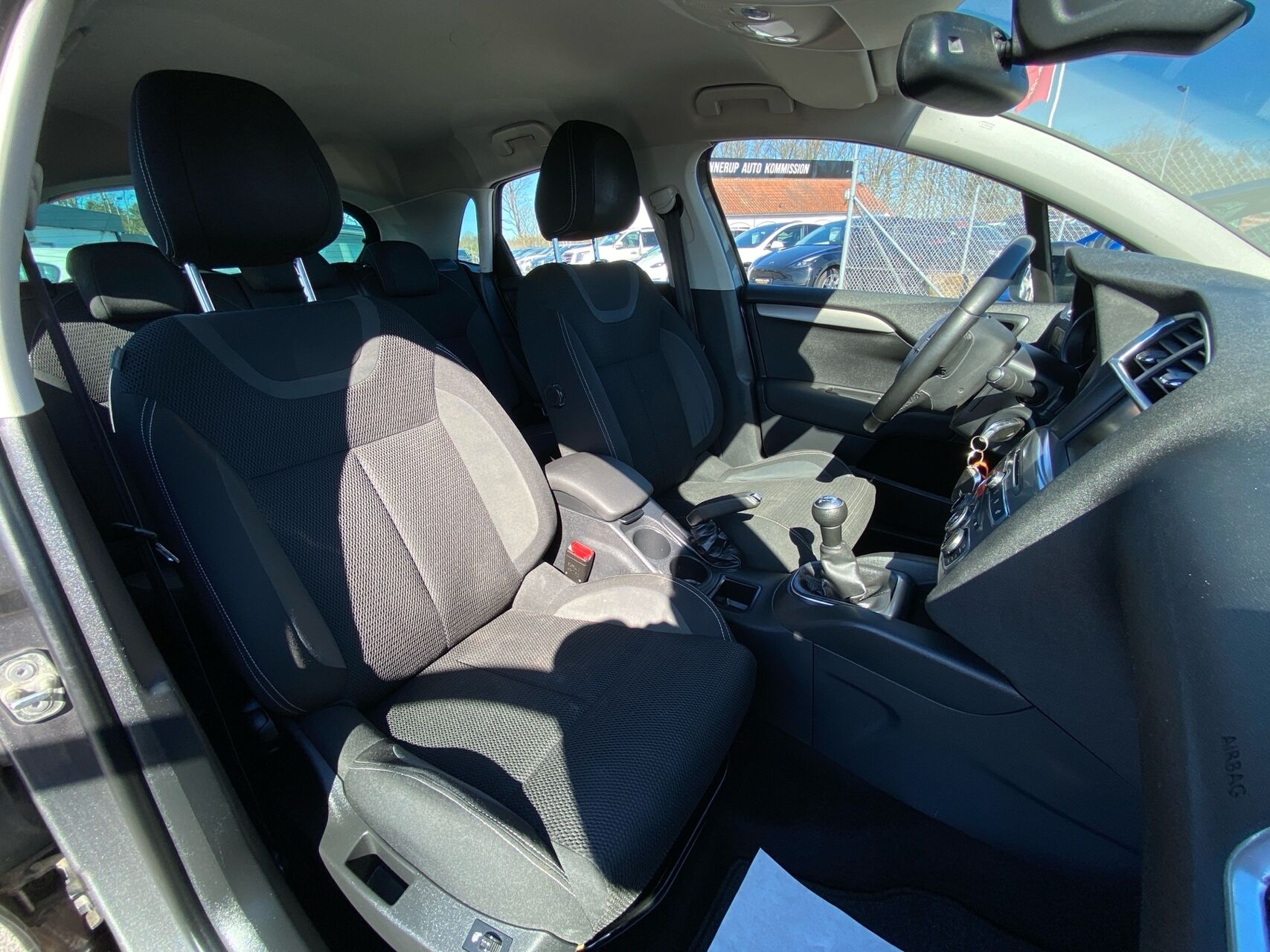 Billede af Citroën C4 1,6 Blue HDi Live start/stop 100HK 5d