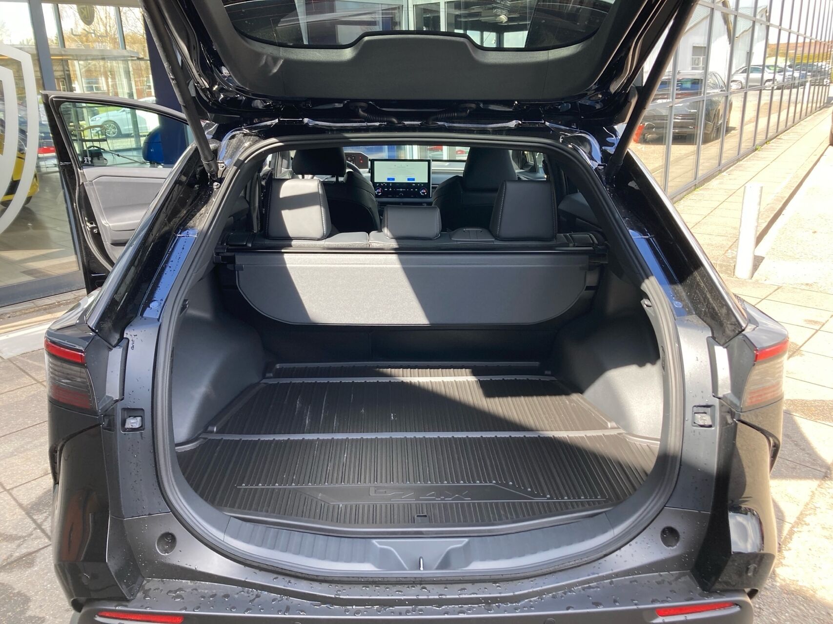 Billede af Toyota bZ4X EL Executive AWD 343HK 5d Aut.