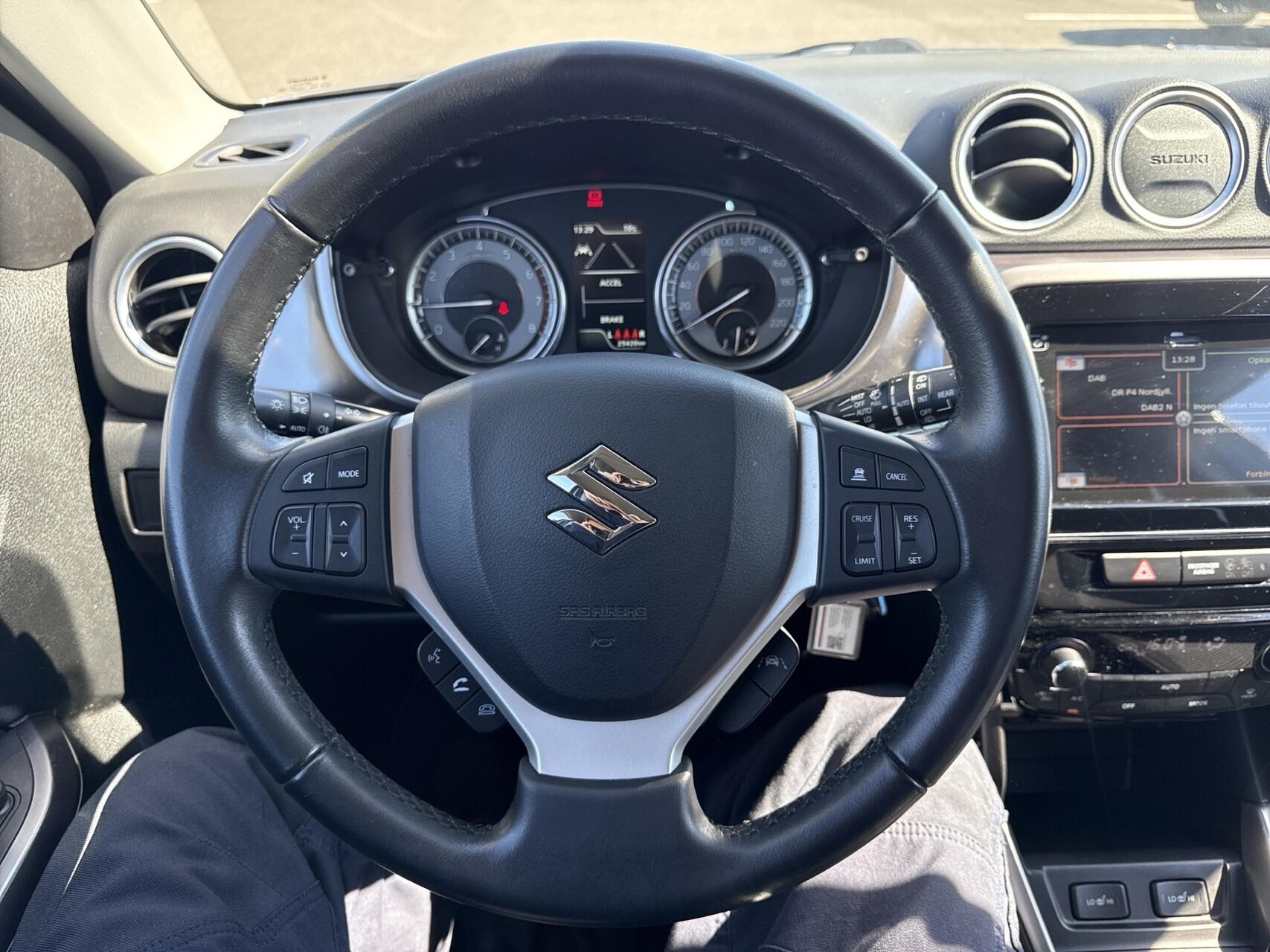Billede af Suzuki Vitara 1,4 Boosterjet  Mild hybrid Active 129HK 5d 6g