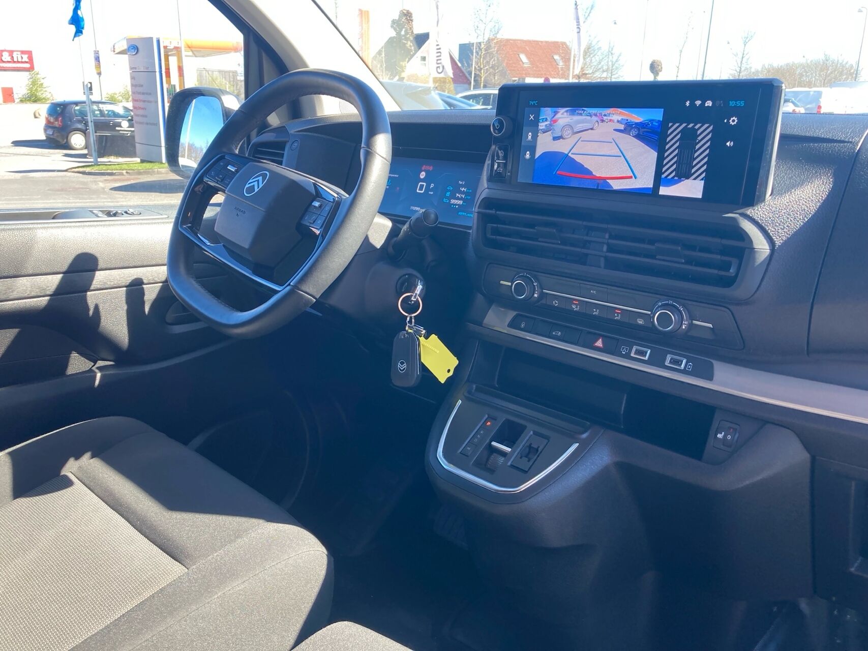 Billede af Citroën Jumpy L3 2,0 Blue HDi Flexline EAT8 145HK Van 8g Aut.