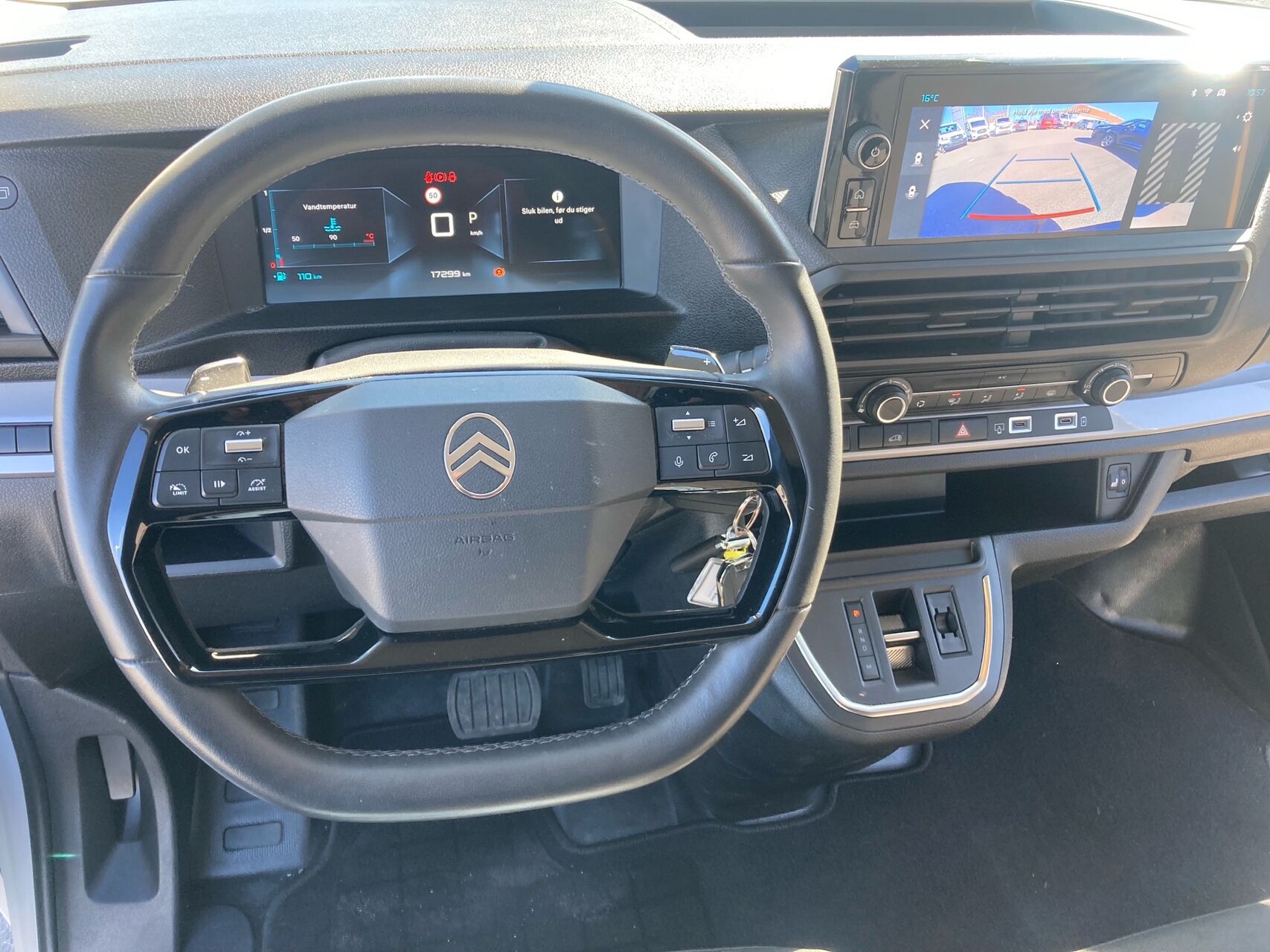 Billede af Citroën Jumpy L3 2,0 Blue HDi Flexline EAT8 145HK Van 8g Aut.