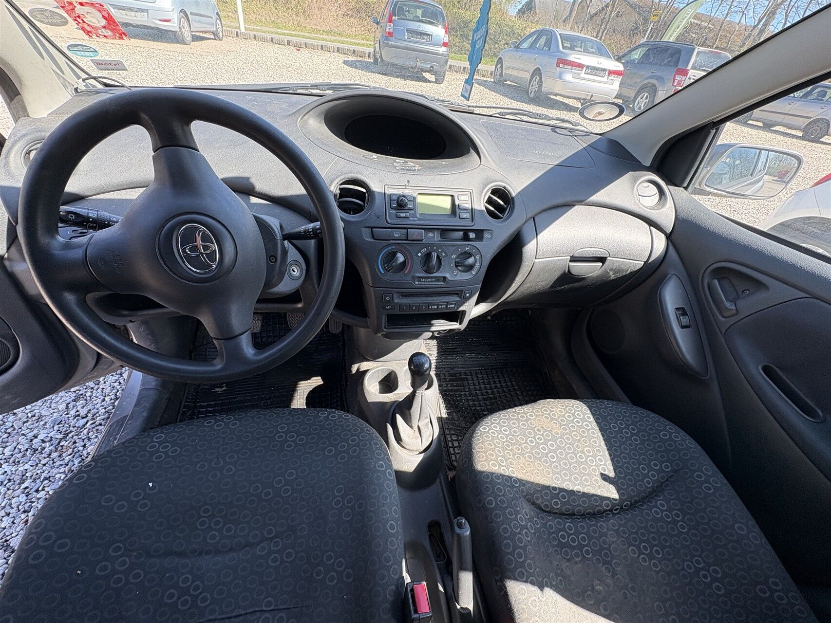 Billede af Toyota Yaris 1,3 Linea Terra 86HK 5d