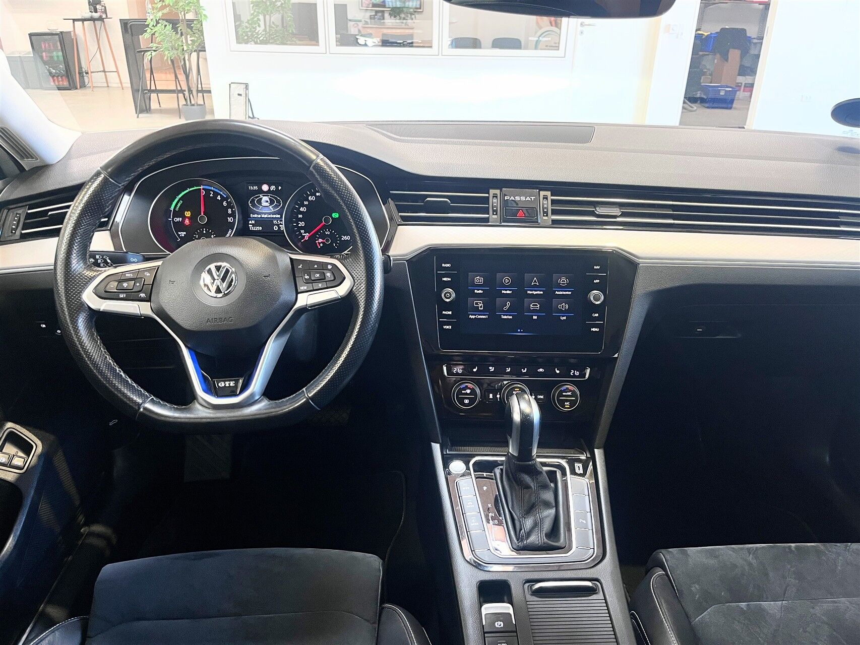 Billede af VW Passat Variant 1,4 TSI  Plugin-hybrid GTE DSG 218HK Stc 6g Aut.