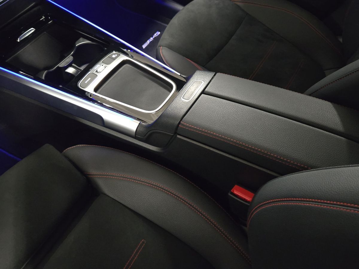 Billede af Mercedes-Benz EQB 350 EL 4Matic 292HK 5d Aut.