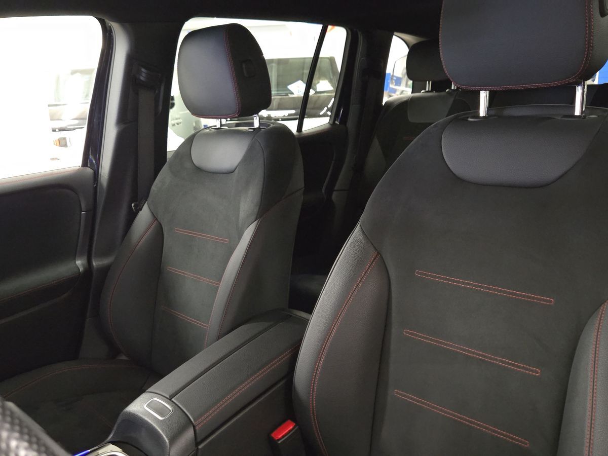 Billede af Mercedes-Benz EQB 350 EL 4Matic 292HK 5d Aut.