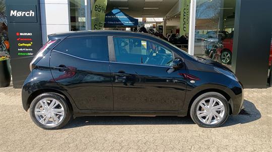 Toyota Aygo 1,0 VVT-I X-Black II 69HK 5d