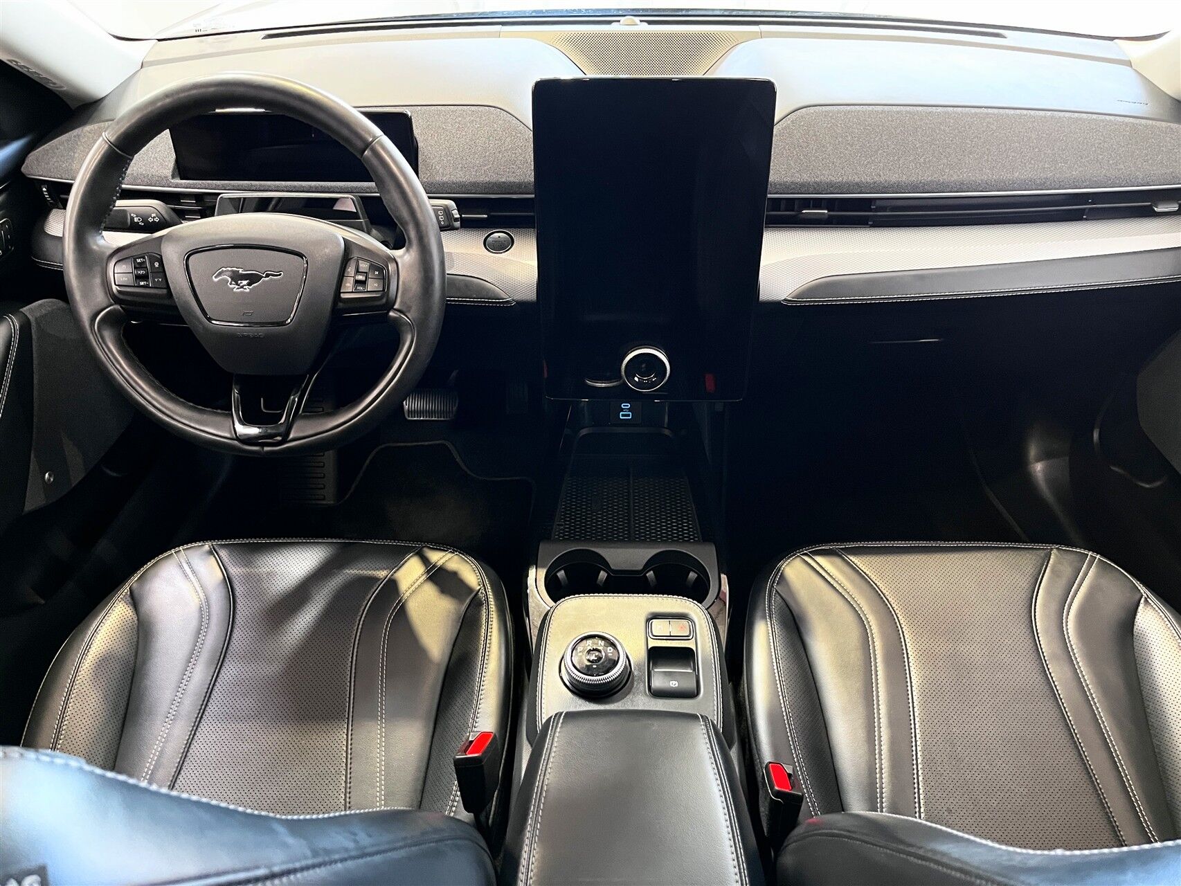 Billede af Ford Mustang Mach-E EL UR Premium 294HK 5d Aut.